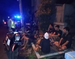 Polsek Mengwi Intensifkan Blue Light Patrol Cegah Kejahatan di Malam Hari