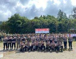 Sejumlah Polisi di Pegunungan Bintang Diganjar Pin Emas Kapolri hingga KPLB