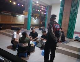 Blue Light Patrol Polsek Mengwi Sambangi Res Area Kuwum