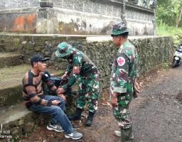 Tim Kesehatan Lapangan Satgas TMMD ke 120 Kodim 1626/Bangli Cek Kesehatan Warga dan Personil Satgas TMMD Sebelum Pelaksanaan Pekerjaan