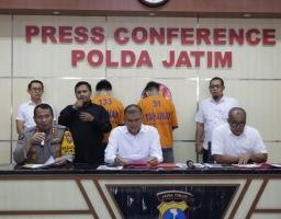 Polda Jatim Berhasil Mengamankan 3 Tersangka Pelaku Penembakan di Tol Waru Sidoarjo