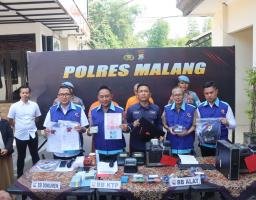 Polisi Amankan Tersangka Pungli Pembuatan Dokumen Kependudukan di Kabupaten Malang