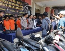 Polisi Berhasil Amankan 5 Orang Komplotan Pelaku Curanmor 21 TKP di Surabaya