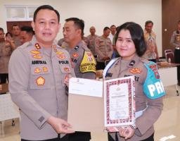 Bripda Mirabell Polwan Polres Gresik Dengan Segudang Prestasi