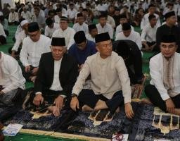 Polda Jatim Gelar Shalat Ied dan Salurkan Hewan Kurban di Hari Raya Idul Adha 1445 H