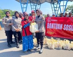 Bantuan Sosial Polwan Polres Nganjuk, Kiprah Polwan dalam Peringati HUT Bhayangkara ke – 78 Tahun 2024