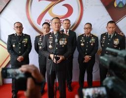 Hari Bhayangkara ke - 78 Kapolda Jatim Ingatkan Kolaborasi Kawal Pilkada 2024