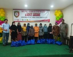 Sambut HUT Ke 13, Media TargetNew.Id Adakan Bakti Sosial