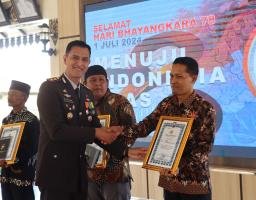 Bantu Kinerja Polri, 3 Warga Magetan Diganjar Penghargaan di Hari Bhayangkara ke-78
