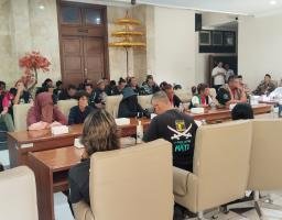 GPK Aliansi Tepi Barat Gelar Audiensi di DPRD Magelang Terkait Kasus Tindakan Asusila Kyai Di Pondok Pesantren