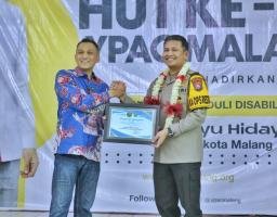 Konsisten Peduli Disabilitas, Kapolresta Malang Kota Mendapat Penghargaan dari YPAC Kota Malang