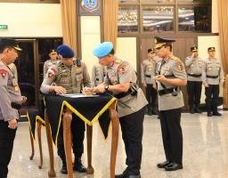 Kapolri Pimpin Upacara Kenaikan Pangkat dan Sertijab Pati Polri, Ada Kadiv Propam Dan Sejumlah Kapolda