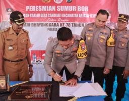 Kapolres Jember Resmikan Sumur Bor Bhayangkara Tatag Trawang Tungga di Desa Candijati