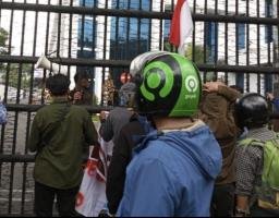 SMP-SU Gelar Unjuk Rasa, Ahmad Azrai 'Kejatisu Jangan Tutup Mata'