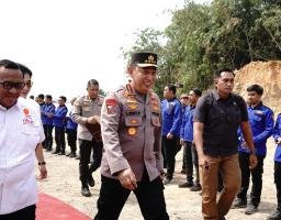 Kapolri Laksanakan Peletakan Batu Pertama Pembangunan Gedung Pusdiklat SPSI di Kawasan Jatiluhur Kab. Purwakarta