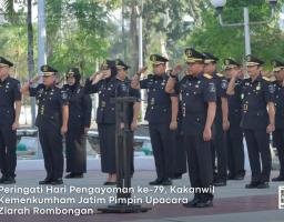 Peringati Hari Pengayoman ke-79, Kakanwil Kemenkumham Jatim Pimpin Upacara Ziarah Rombongan 
