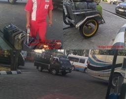 NGERIIII......, Diduga Menyalahi Aturan SPBU No 54.693.07 Di Jalan Larangan Tokol Mengisi Jerigen Plastik Secara Terang Terangan