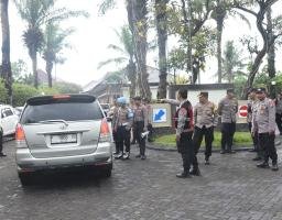 Polres Bondwooso Laksanakan Pengamanan Dalam Rangka Deklarasi Damai Pilkada di Hotel Ijen View