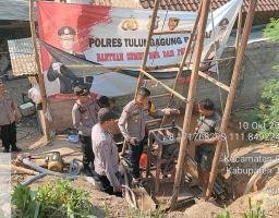 Lagi, Polres Tulungagung Bangun Sumur Dalam untuk Warga