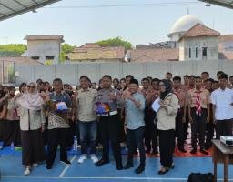 Stikosa AWS Bekerjasama dengan Polda Jatim Menyelenggarakan Kampanye Safety Riding