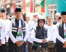 Cooling System Pilkada 2024, Polres Kediri Kota Touring Religi Ziarah Makam Bersama Santri