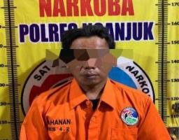 Polres Nganjuk Ungkap Peredaran Pil Dobel L di Payaman, Dua Tersangka Diamankan