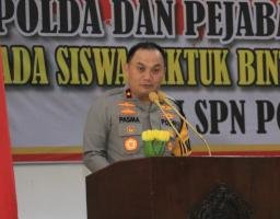 Wakapolda Jatim Beri Pembekalan Pengantar Tugas Siswa Diktuk Bintara Polri Gelombang II/2024 di SPN