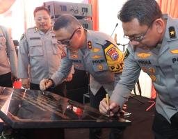 Kapolda Jatim Resmikan 9 Gedung RS Bhayangkara Jajaran Polda Jawa Timur Secara Serentak