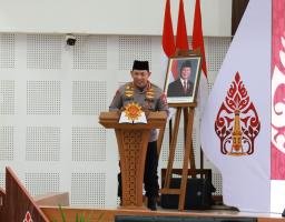 Hadiri Penutupan Pleno Hima Persis, Kapolri: Mari Jaga Keberagaman Untuk Wujudkan Indonesia Emas 2045