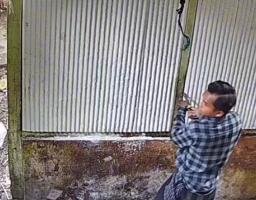 Maling Tepung Terekam CCTV Hingga Viral, Seorang Pemuda asal Burneh Diciduk Satreskrim Polres Bangkalan