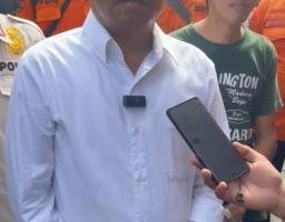 H. Budi Leksono, SH Tinjau Lokasi Ditemukan Delapan Ular Besar di Pemukiman