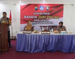 Sasar Guru dan Pelajar, Polres Bangkalan Sosialisasikan Bahaya Judol