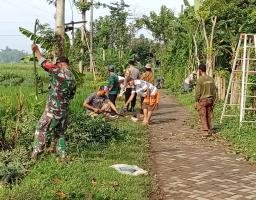 Bhabinkamtibmas dan Babinsa Desa Begendeng Kec Jatikalen, Kompak Kerja Bakti Bersama Warga