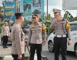 Polres Nganjuk membuka layanan penitipan motor gratis bagi warga selama libur Lebaran.