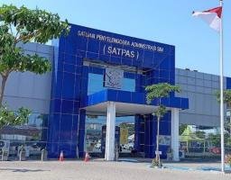 Polrestabes Surabaya Klarifikasi Dugaan Tebang Pilih dalam Pembagian Parcel di Satpas Colombo