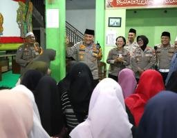 Gelar Safari Ramadhan, Polresta Malang Kota Buka Puasa Bersama Mahasiswa dan Anak Yatim