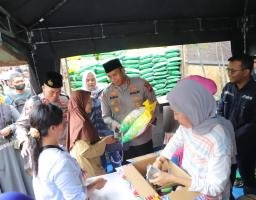Ramadhan Berkah Polres Kediri Gelar Bazar Murah Masyarakat Sumringah