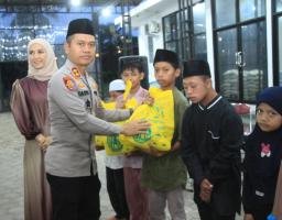 Kapolres Bondowoso Silaturahmi ke Tokoh Masyarakat, Buka Bersama dan Santunan Anak Yatim