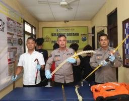 Empat Remaja Diamankan Polres Pelabuhan Tanjung Perak Usai Tawuran, Temukan Sajam hingga Busur Panah.