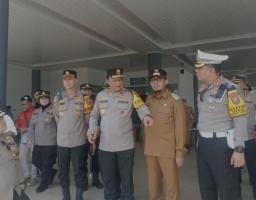 Hari Terakhir Ops Ketupat Semeru Kapolda Jatim Pantau Arus Balik di Terminal Arya Wiraraja Sumenep