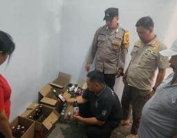 Polisi Tertibkan Penjualan Miras Ilegal di Malang
