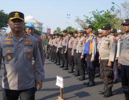 Mayday 2025 : Kapolrestabes Surabaya Pastikan Tidak Ada Anggota Pengamanan yang Menggunakan Senpi