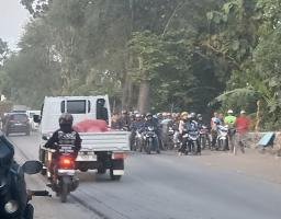 Proyek Jembatan di Bondowoso Sebabkan Kemacetan Parah, Pengendara Mengeluh