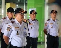 Dinas Perhubungan Surabaya Gelar Apel Pasukan untuk Kesiapsiagaan Pelayanan