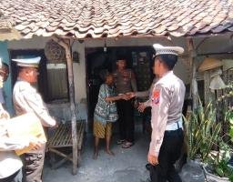 Satlantas Polres Nganjuk Gelar Bakti Sosial Peringati HUT Lalu Lintas ke-70