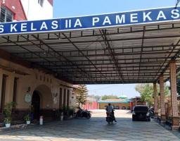 Tolak Konfirmasi Dugaan Oknum Petugas, Pejabat Lapas Pamekasan Blokir Nomor Wartawan