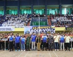 Kapolresta Banyuwangi Buka Kejurprov Bola Voli U-19 Jawa Timur 2025 di GOR Tawang Alun
