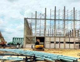 Bangunan Mewah Nyawa Murah, Pekerja Proyek Sport Center Bojonegoro Terancam Bahaya