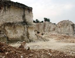 Oknum Polda Jatim Diduga Terima Upeti dari Penambang Ilegal di Madura.