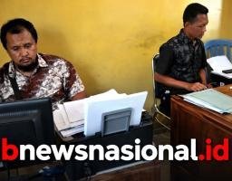Pelayanan Kecamatan Blega Dikeluhkan Warga, Pembuatan KTP Lansia Disebut Dipersulit